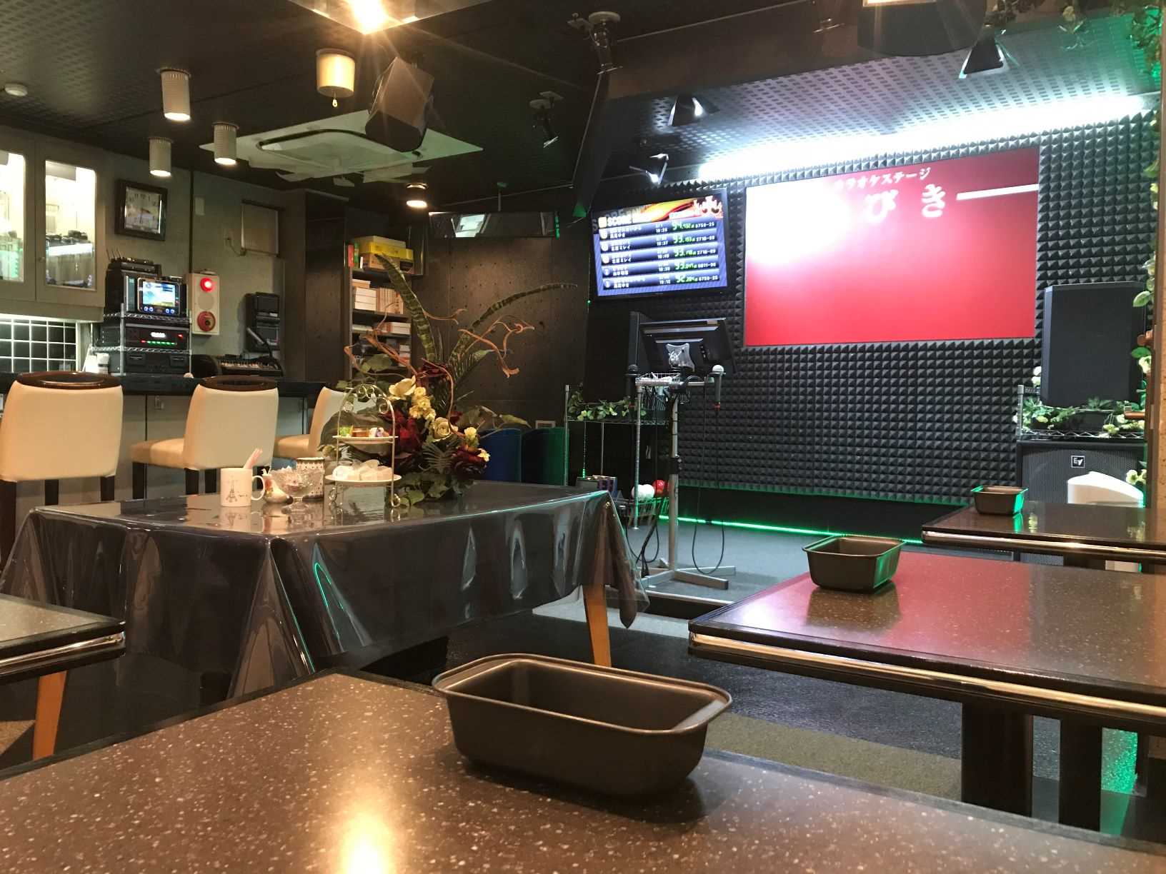 八王市のカラオケ喫茶カラオケステージひびき店内写真2