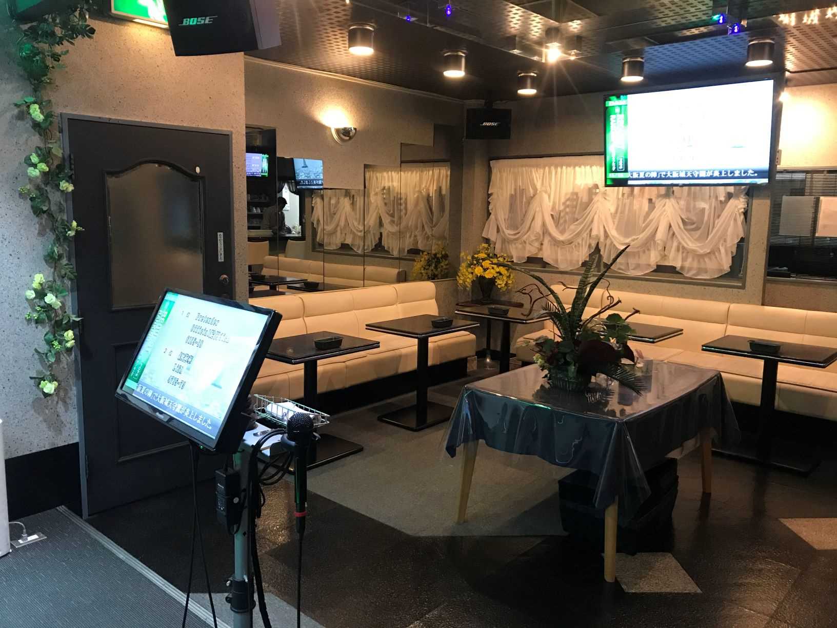 八王市のカラオケ喫茶カラオケステージひびき店内写真3